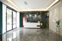 Fengsheng Yueya Hotel (Xinfeng Xihe North Road)