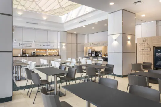 B&B Hotel Madrid Aeropuerto T4