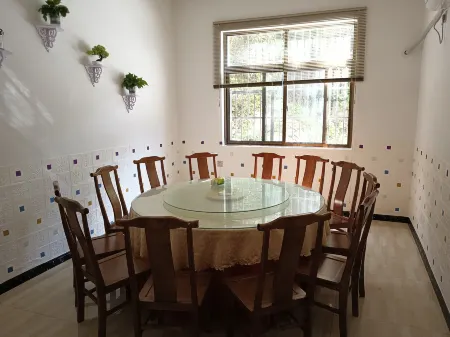 Foping Zhongxinju Hotel