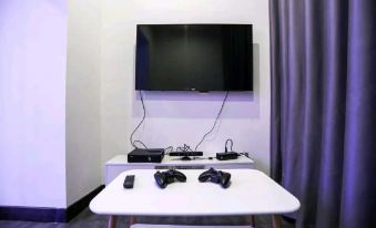 S e-sports Hotel (Zhumadian Huanghuai College Branch)