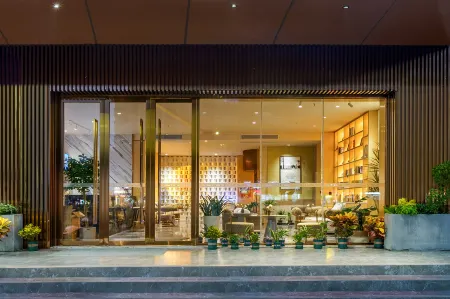 Yalan S Garden Hotel (Shenzhen Baoan Center Fanshen Subway Station Branch) Отели рядом с достопримечательностью «Bao'an Science and Technology Museum»