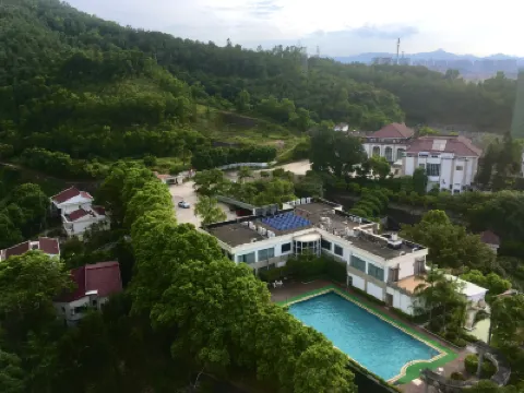 鶴山疊翠山莊 鄰近雁山運動公園的酒店