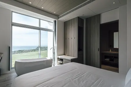 Sunlight on the peninsula