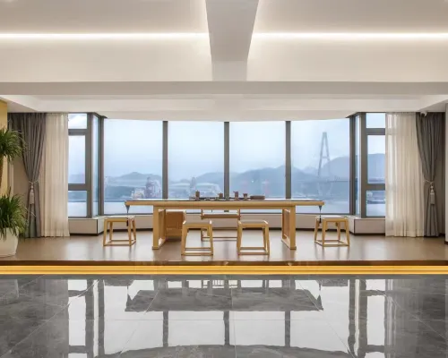 弗瑞斯特飯店 首占附近的飯店