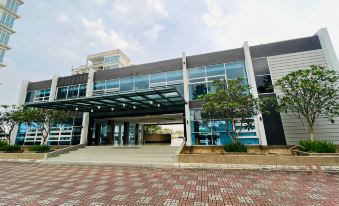 The Senai Garden Apartment Near Senai Airport&Jpo