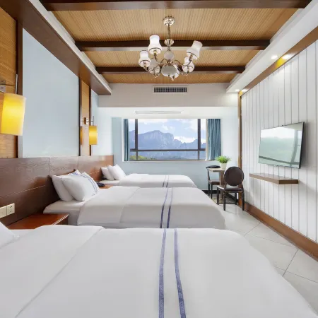 Zhangjiajie night park hetian style theme inn (tianmen mountain national forest park branch)