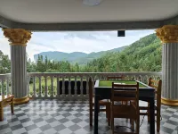 Juebi Inn (Chaodongyan Cliff Walkway)