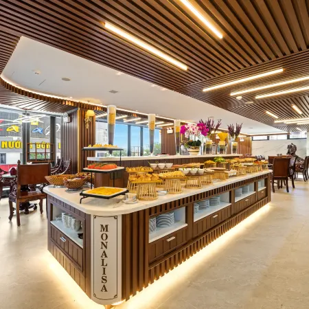 Monalisa Luxury Hotel