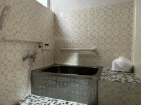 KIX House Waraku III: 5BR Roomshare/Vacation Home Near Kansai Airport - 2-Star