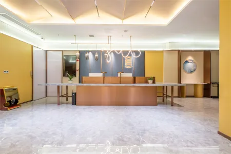 Elong Anyun Hotel (Guangchang Bus Station Jiefang South Road) Отели рядом с достопримечательностью «Lianhua Square»