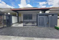 Cozy Landed House near Mount Austin 엘레펀트 힐 록 / 부킷 바투 가자 주변 호텔