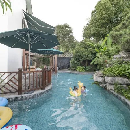 Tonglu Junting Homestay Отели рядом с достопримечательностью «Liuyin Former Residence»