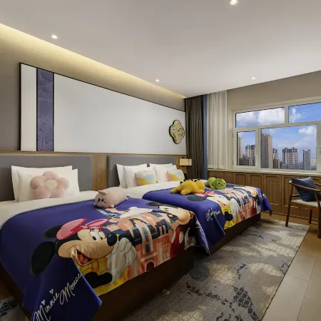 QIANNA HOTEL (Chifeng Songshan Government Songshan Wanda Plaza)
