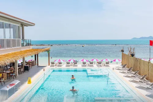 #LOVE Beach Club - 욕조