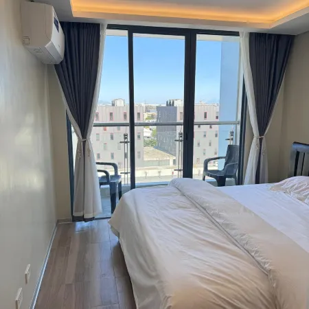 L.Condotel(Imperial Plaza Residence) Отели рядом с достопримечательностью «Gabriel "Flash" Elorde Museum»