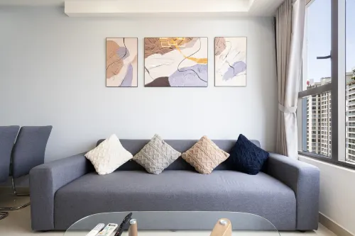 Cozy Nest by Henry - River Gate Apartment