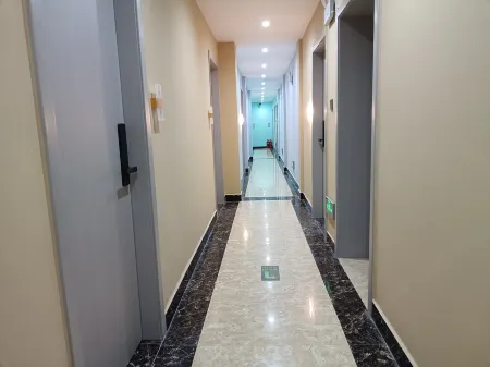 Nanchang Jinlong Hotel Отели рядом с достопримечательностью «East China University of Technology (Nanchang Campus)»