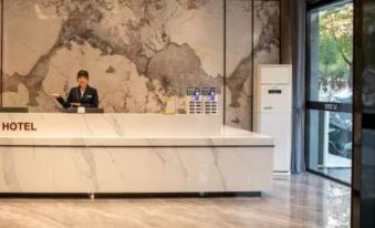 Li County Hemei Hotel