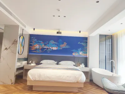 Apple Hotel Hotel di Malong District