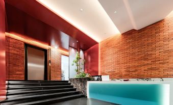 M Miyue Design Hotel (Huaxi Park Subway Station)