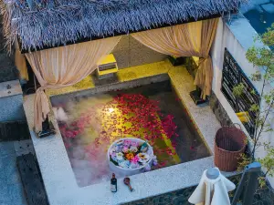 Big House Hot Spring Courtyard Hotel