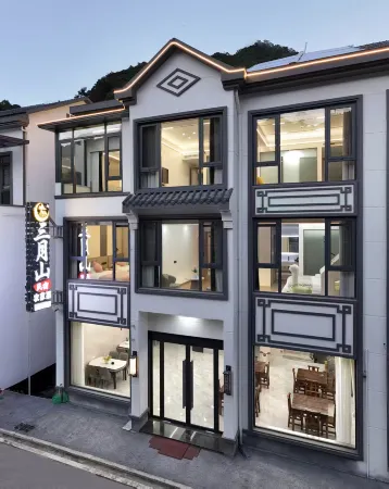 Sanyue Mountain · Scenic Mountain View Vacation Apartment (Sanqingshan Gangshou Cableway) Отели в г. Десин