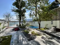 Puyue Baiwan Black Hot Spring Homestay Hotels in Changning