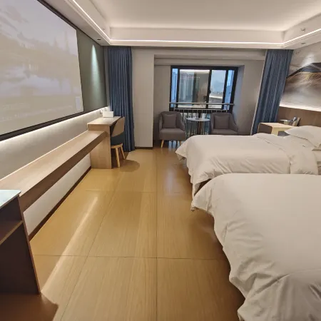 Paro Hotel (Lunda Plaza)