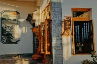 Heting Xiyin Homestay (Weishan Ancient City) Hotels near Wenhua Academy