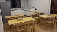 Miyou Smart Homestay (Xingyi Wanfenglin Airport South Railway Station)