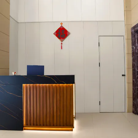 Returning to Echoes Hotel (Longwangtou Beach Branch)