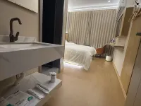 Wudu Borrman Hotel (First People's Hospital) فنادق في لونغ نان