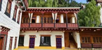 Songsong XI ZANG Residence Scenic Homestay - New
