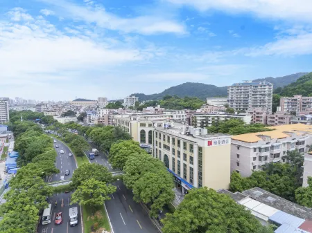 Borrman Hotel (Guangzhou East Railway Station Meihuayuan Subway Station)