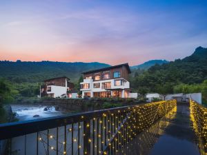 Tingjian Moganshan Private soup light luxury design hostel