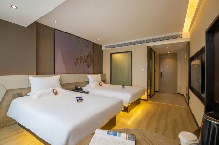 IU Hotel (Libo ancient town store)