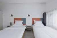 เถาสี ครีก โฮสเทล