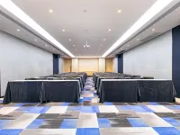 Chalet Hotel (Xi'an Bell  and Drum Tower&Huimin Street Branch) Hotels in Xi'an