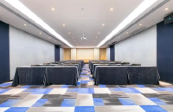 Chalet Hotel (Xi'an Bell  and Drum Tower)