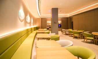4. Ji Hotel..