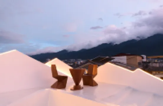 企澳·理上往來ホテル（大理古城）