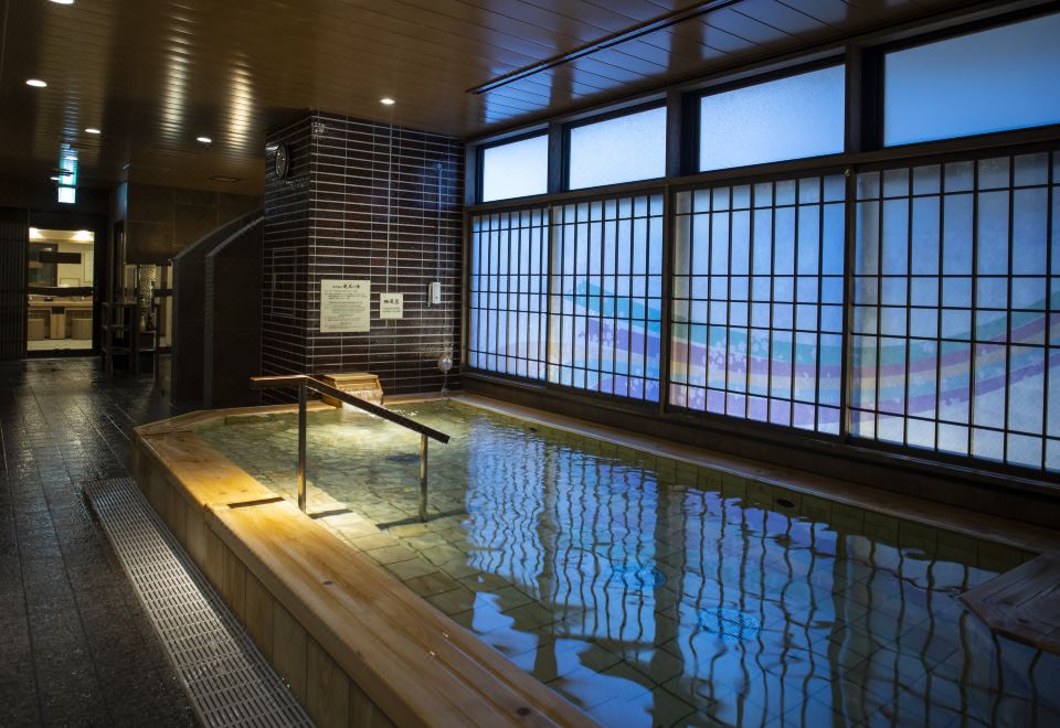 2. 온야도 노노 교..