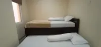 Giant Kost Hotels in Kelapa Dua