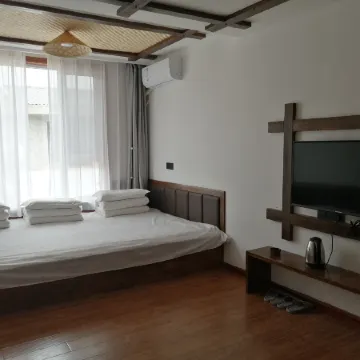 Yichuan Northern Shaanxi Love Homestay