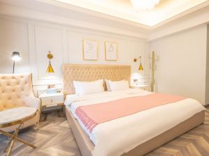 Yun Jing Light Luxury Apartment Hotel (Guangzhou Huadu Rongchuang Wanda Store)