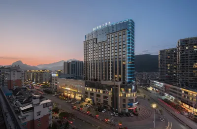 Qingyuan Mingyue Grand Hotel Hotels near xiang gu cheng qing yuan