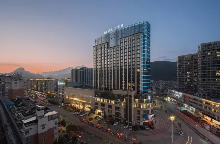 Qingyuan Mingyue Grand Hotel