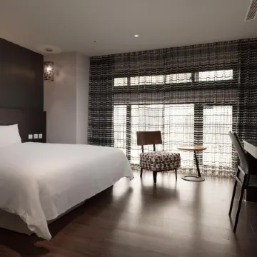 Fine Hotel Отели рядом с достопримечательностью «Дрим Молл»