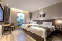 Homeinn Plus Hotel(Huayu mansion, Chunhui Road, Suncun, Jinan) Hotels near Shandong Urban Construction Vocational College Comprehensive Emporium