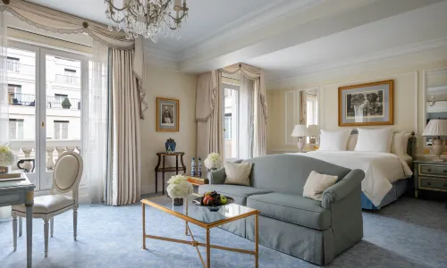 Four Seasons Hotel George V Paris